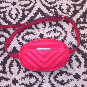 red Fannypack!❤️
